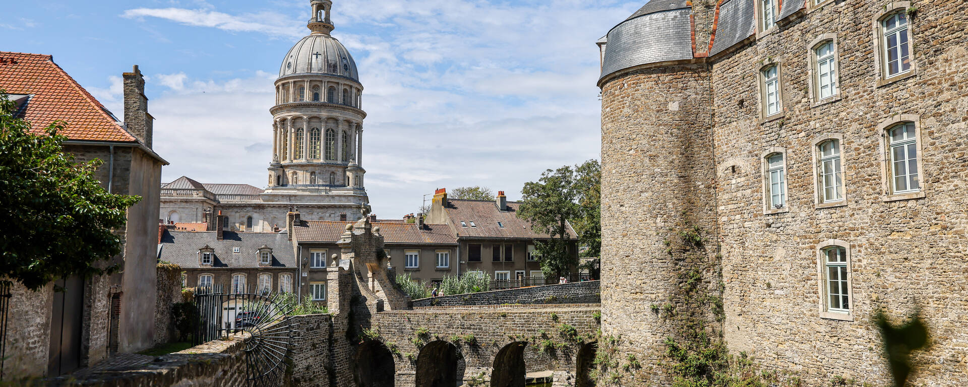 Château comtal Boulogne-sur-Mer et ses douves