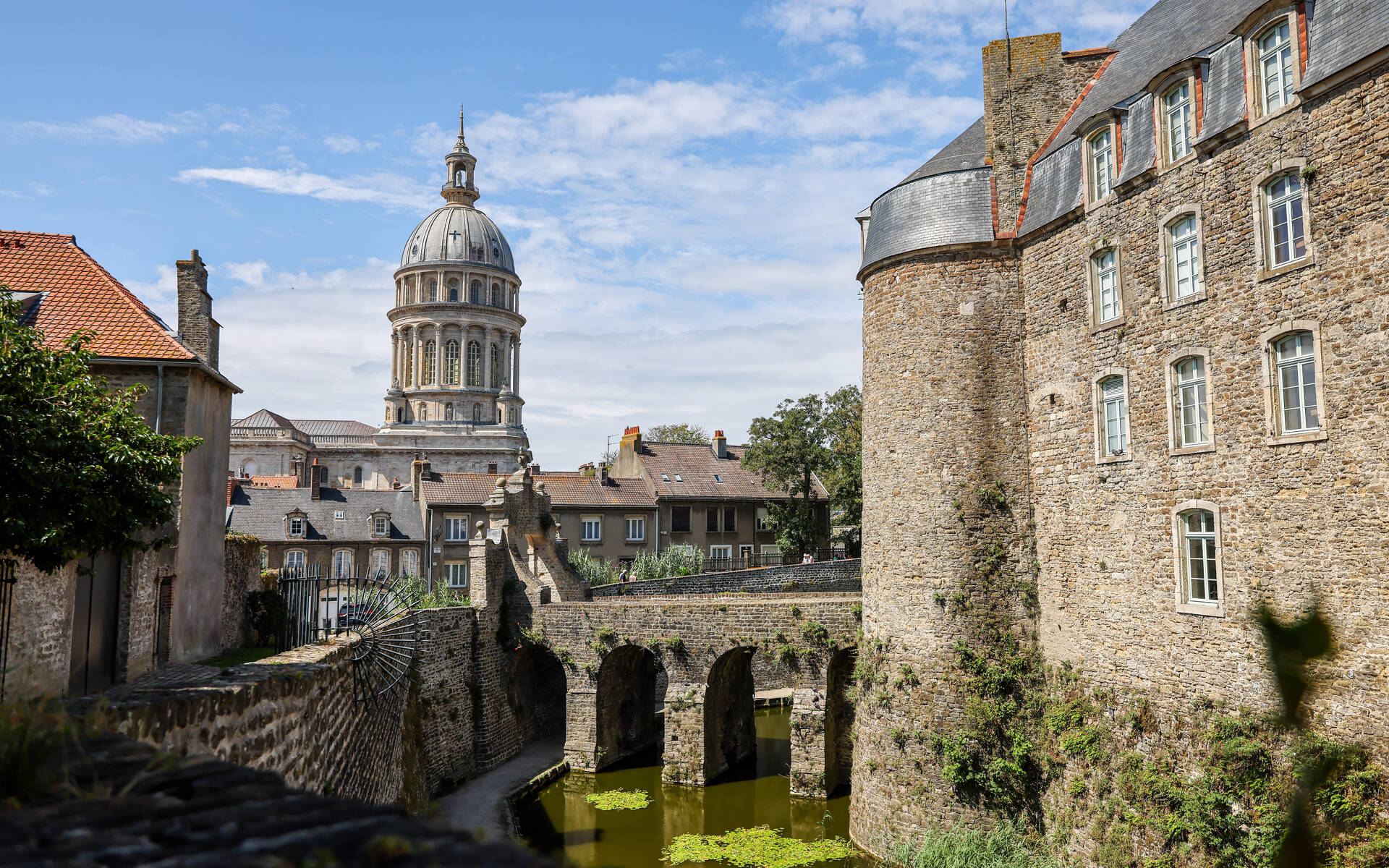 Château Comtal & Basilique