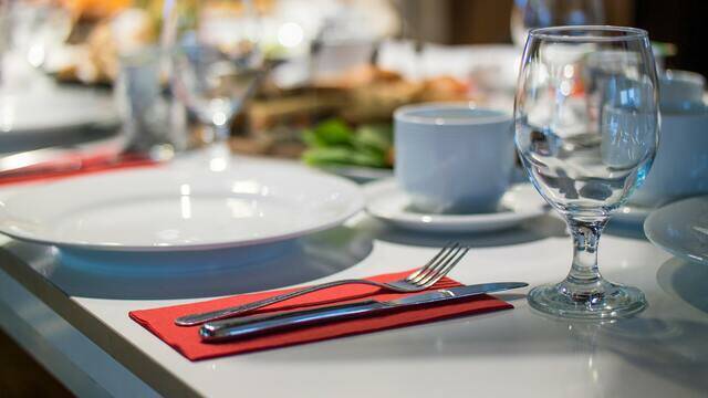 Dressage table