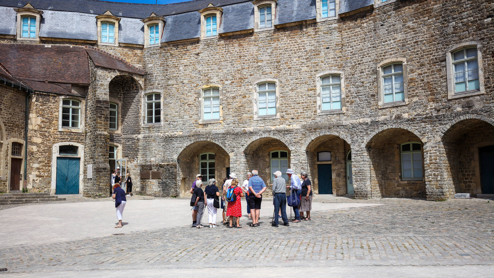 cour du chateau