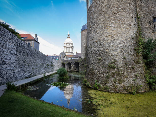 Visite générale de la ville fortifiée