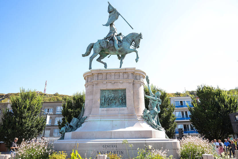 Hommage au Général San martin